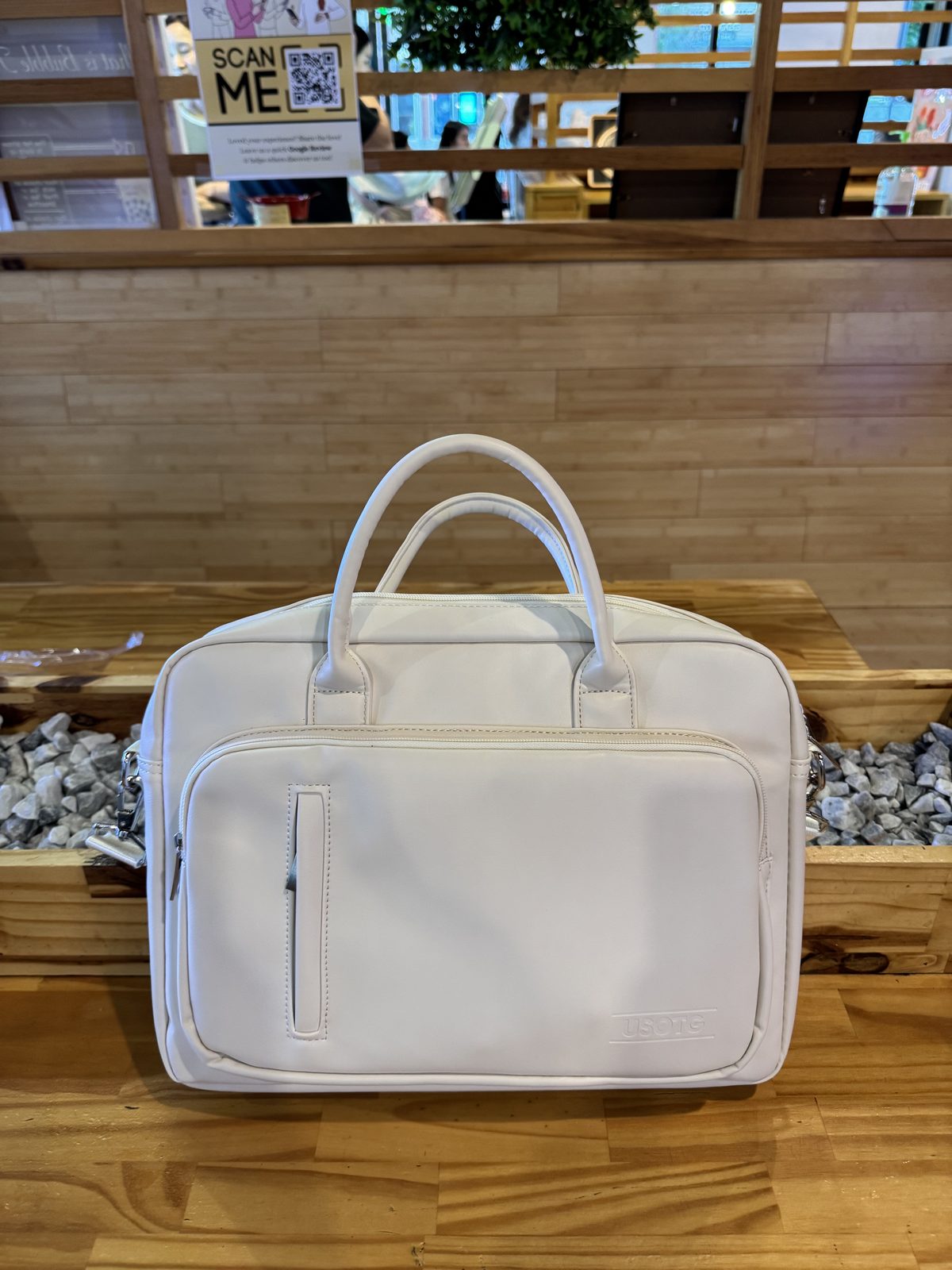 USOTG Briefcase features highlight detail
